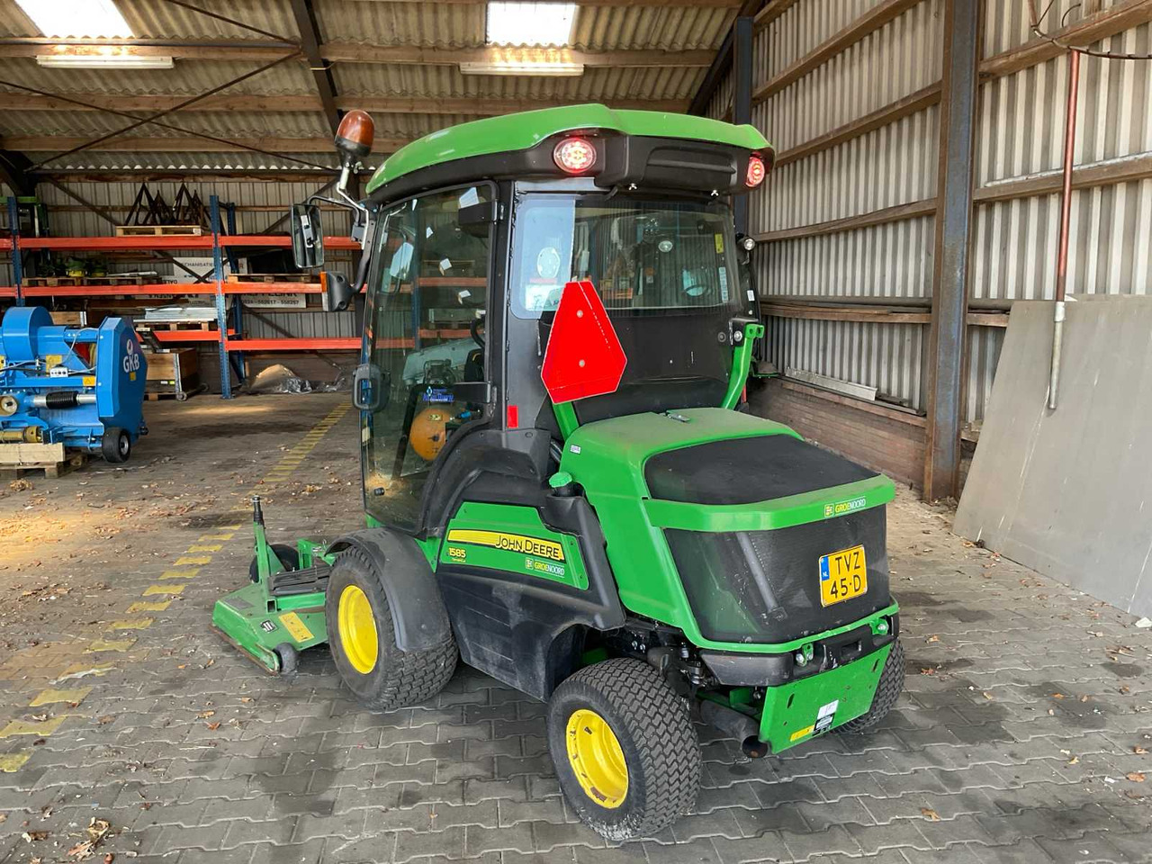 John deere 1585 TerrainCut - 园林割草机:图3 John deere 1585 TerrainCut - 园林割草机:图3