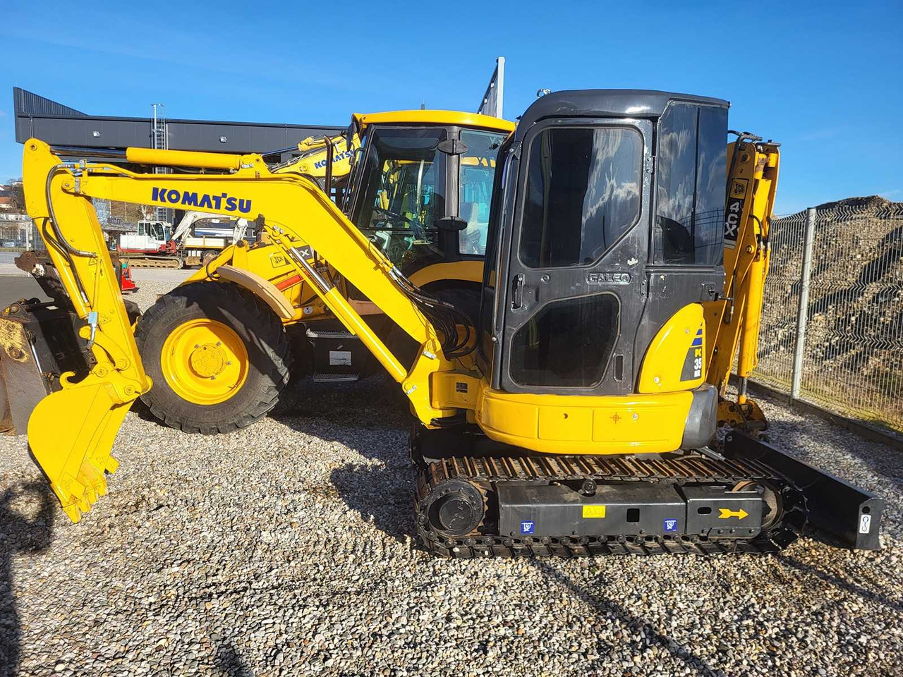 KOMATSU PC 35 - 小型挖掘机:图4 KOMATSU PC 35 - 小型挖掘机:图4