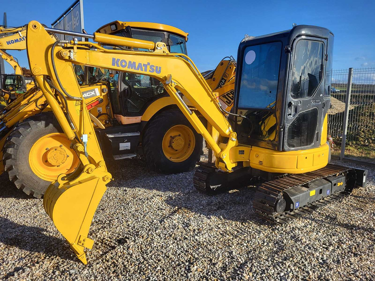 KOMATSU PC 35 - 小型挖掘机:图2 KOMATSU PC 35 - 小型挖掘机:图2