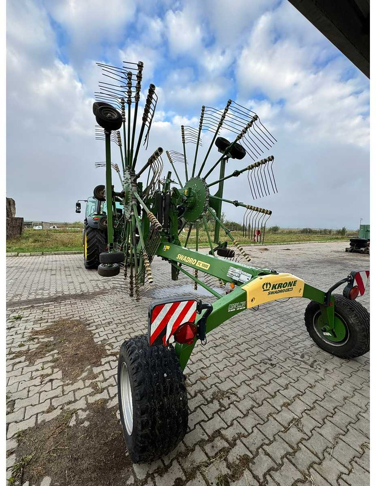 KRONE Swadro TC 1000 - 农业机械:图4 KRONE Swadro TC 1000 - 农业机械:图4