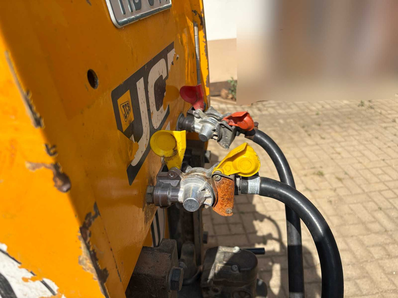 Kögel AWE 18 - 农场自卸拖车/ 自卸车:图4 Kögel AWE 18 - 农场自卸拖车/ 自卸车:图4