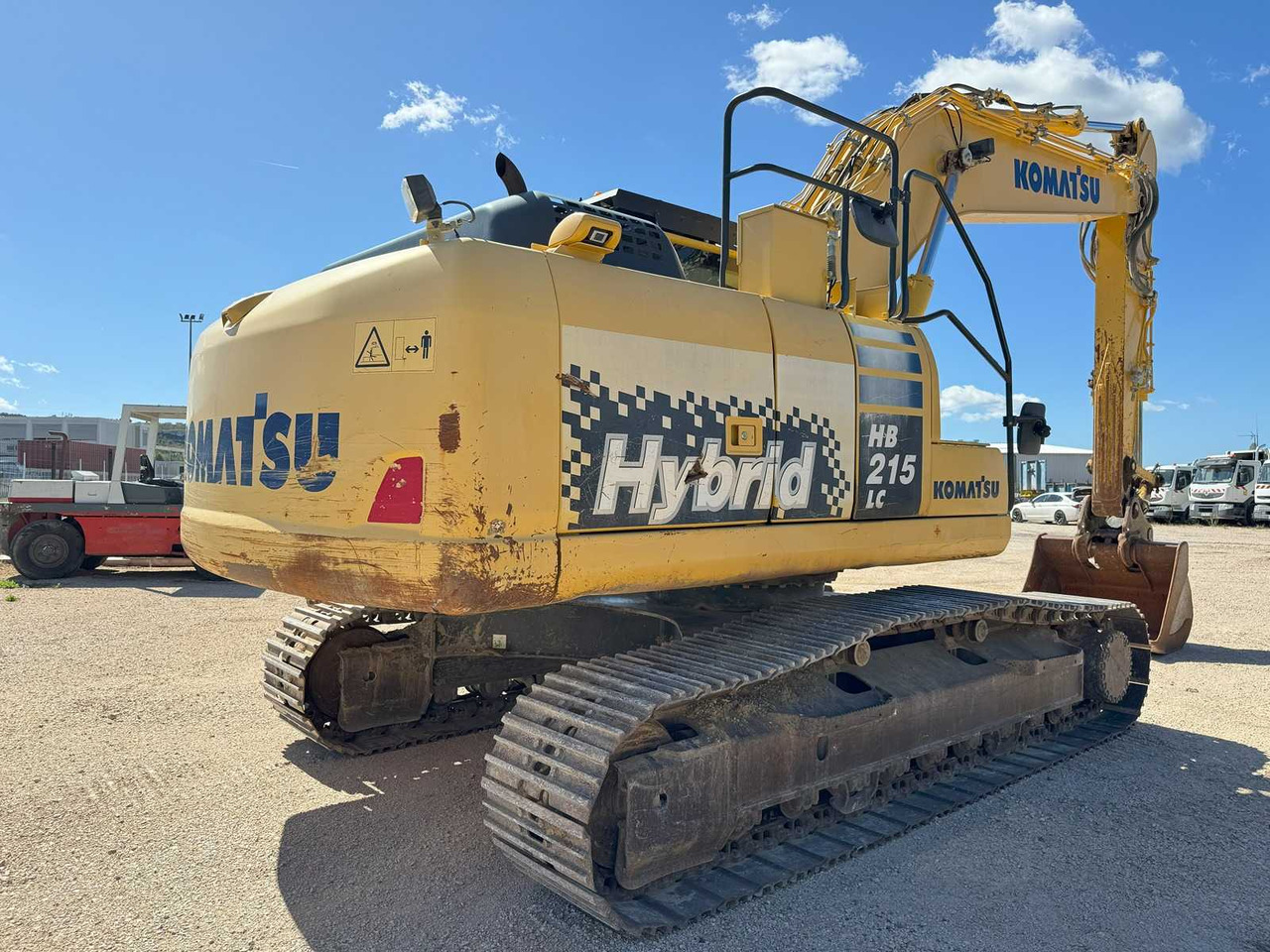 Komatsu HB215LC-2 - 履带式挖掘机:图3 Komatsu HB215LC-2 - 履带式挖掘机:图3