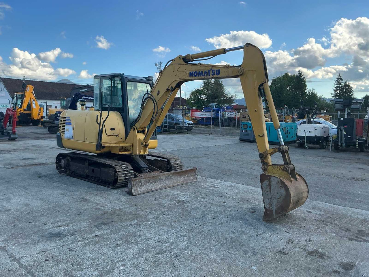 Komatsu PC 56 -7 - 小型挖掘机:图1 Komatsu PC 56 -7 - 小型挖掘机:图1