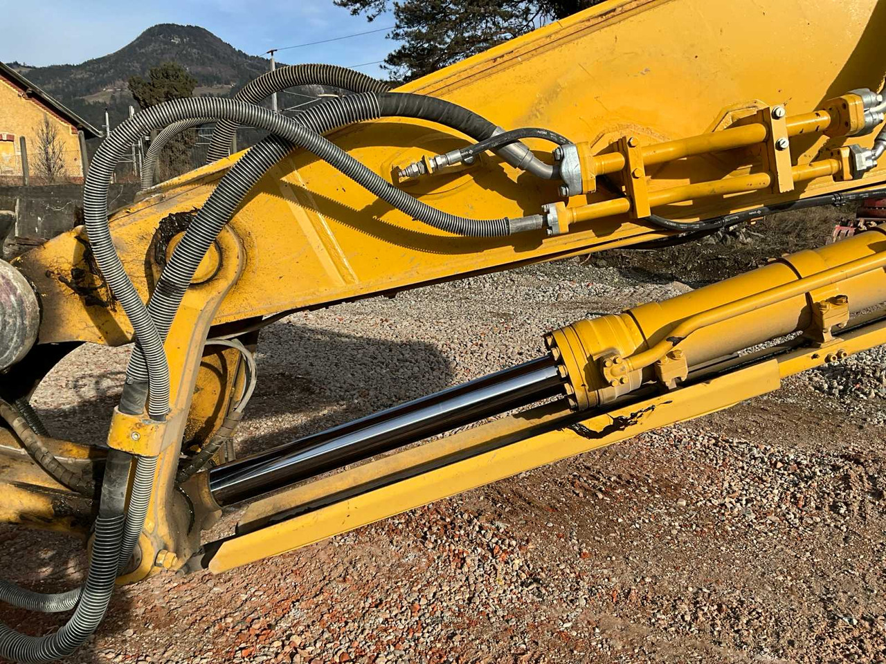 履带式挖掘机 Komatsu PC490LC H：图16