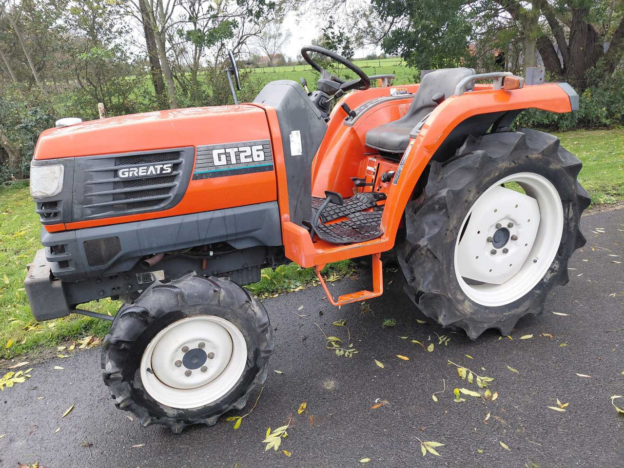 Kubota GT26 - 紧凑型拖拉机:图2 Kubota GT26 - 紧凑型拖拉机:图2