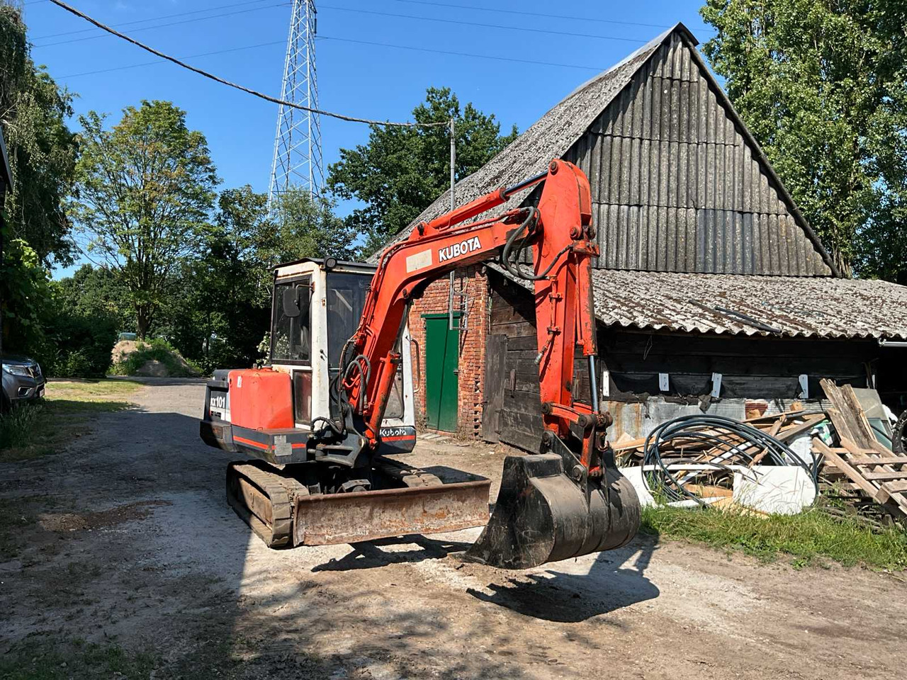 Kubota KX-101 - 小型挖掘机:图4 Kubota KX-101 - 小型挖掘机:图4