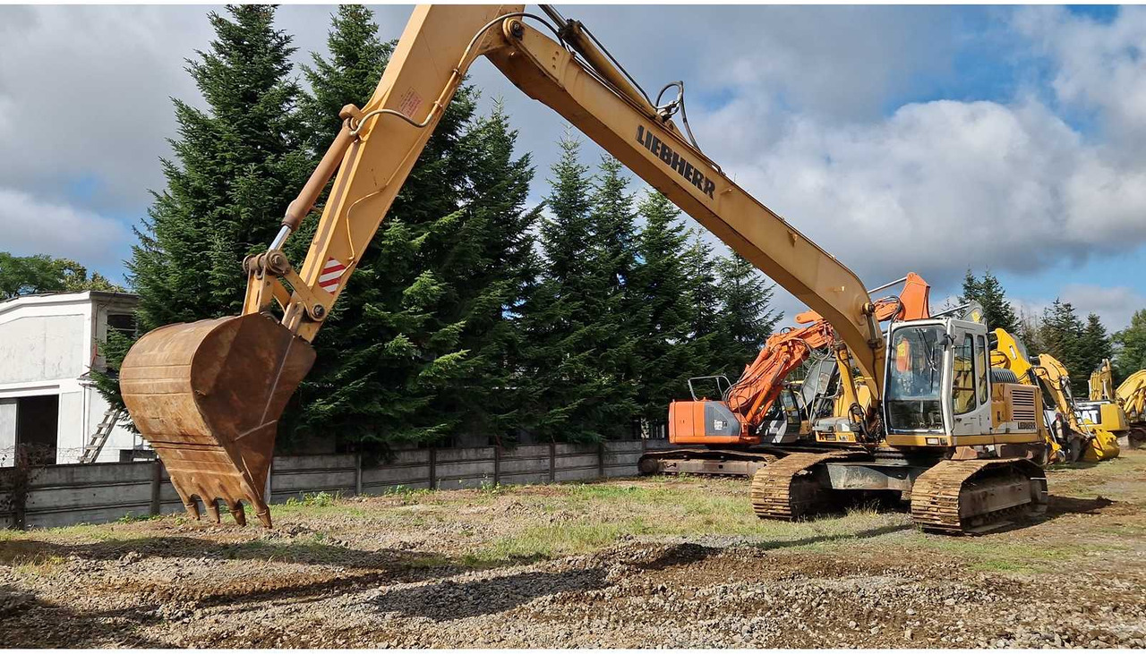 LIEBHERR R924B - 履带式挖掘机:图4 LIEBHERR R924B - 履带式挖掘机:图4