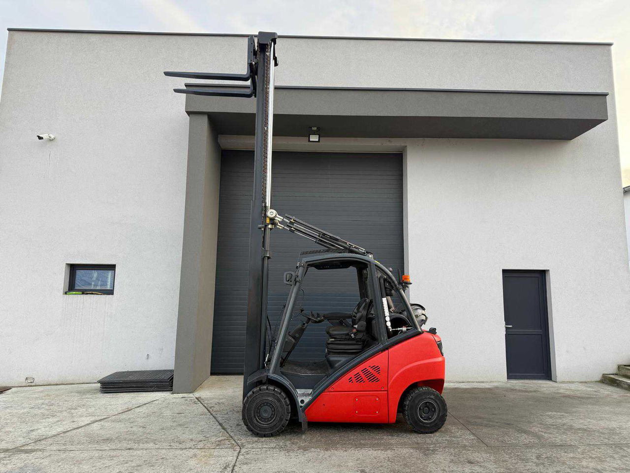 LINDE - H25T-01 - FORKLIFT TRUCKS - 2011 - 叉车:图4 LINDE - H25T-01 - FORKLIFT TRUCKS - 2011 - 叉车:图4
