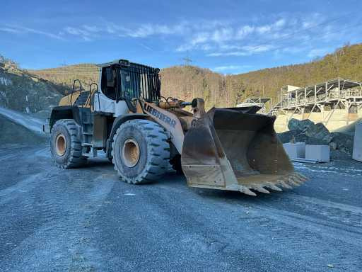 Liebherr L580 - 轮式装载机:图4 Liebherr L580 - 轮式装载机:图4