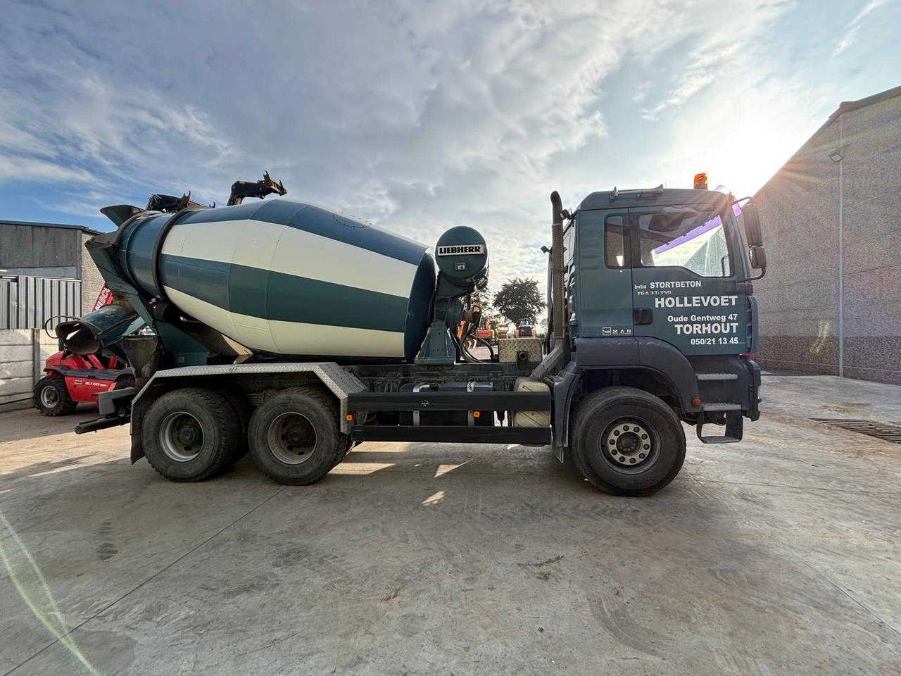 MAN - 2006 - TGA 33.350 - TRUCK - 卡车:图2 MAN - 2006 - TGA 33.350 - TRUCK - 卡车:图2