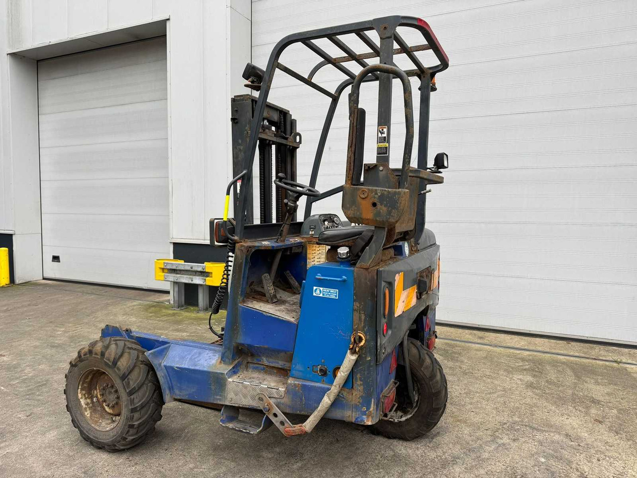 MOFFETT - 2006 - M-8-25.3-N - FORKLIFT - 叉车:图3 MOFFETT - 2006 - M-8-25.3-N - FORKLIFT - 叉车:图3