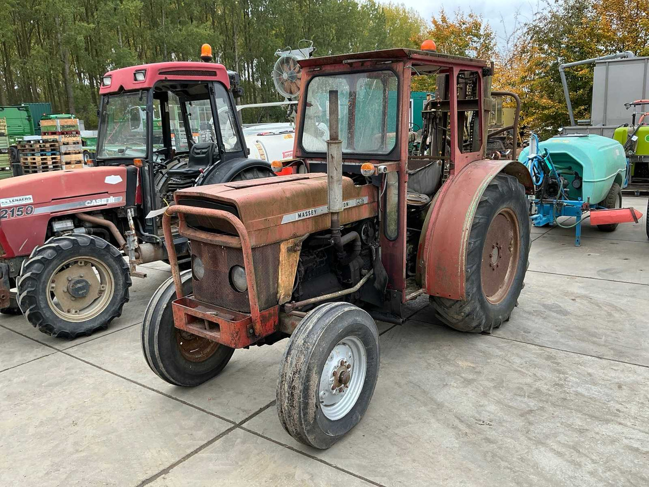Massey Ferguson 158-8E - 拖拉机:图1 Massey Ferguson 158-8E - 拖拉机:图1