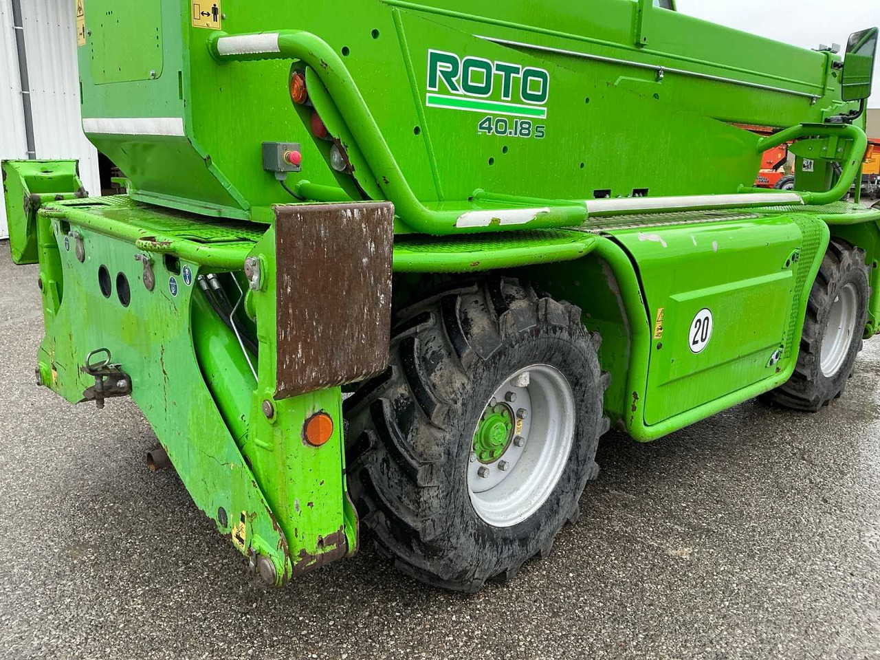 Merlo 40.18S - 滑移装载机:图5 Merlo 40.18S - 滑移装载机:图5