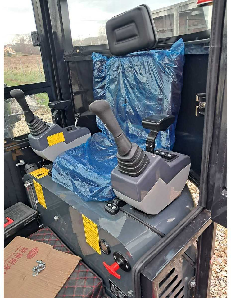 Mini Excavator 2T (2024) - 小型挖掘机:图4 Mini Excavator 2T (2024) - 小型挖掘机:图4