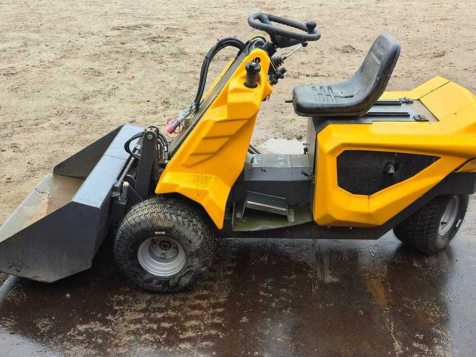 Mini wheel loader H130 - 轮式装载机:图4 Mini wheel loader H130 - 轮式装载机:图4