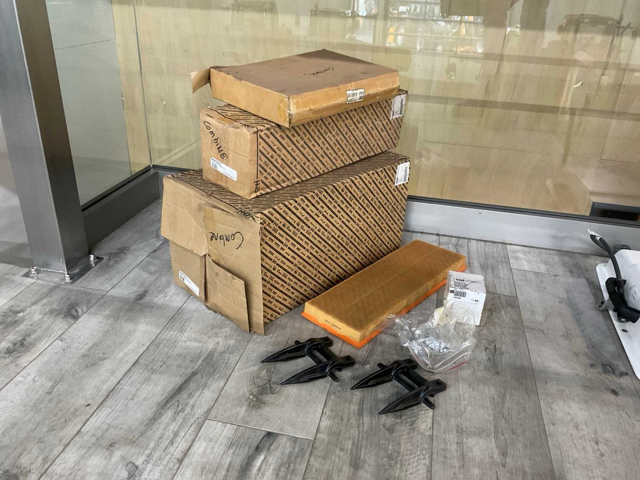 NEW HOLLAND CX 8060 COMBINE HARVESTER PARTS - 联合收割机:图1 NEW HOLLAND CX 8060 COMBINE HARVESTER PARTS - 联合收割机:图1