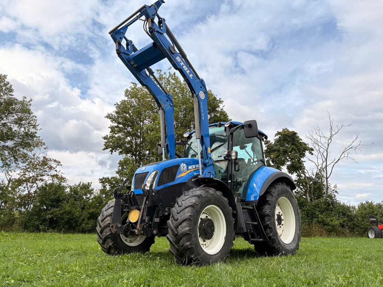 New Holland T5.105 EC - 拖拉机:图1 New Holland T5.105 EC - 拖拉机:图1