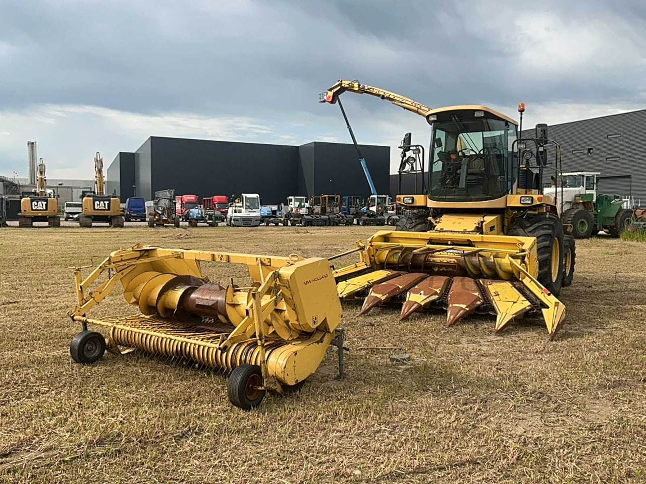 New holland FX450 - 饲料收割机:图2 New holland FX450 - 饲料收割机:图2