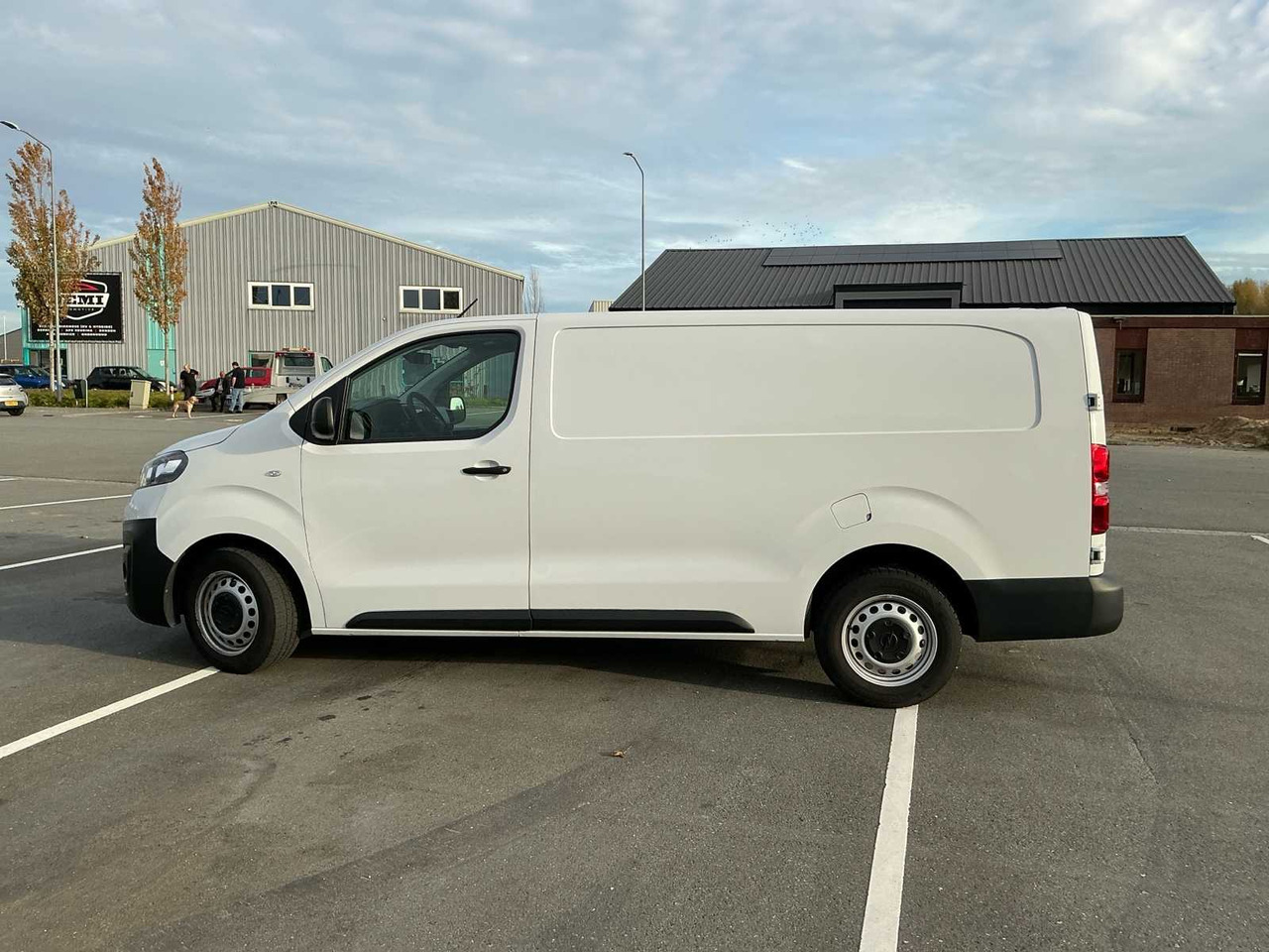 OPEL VIVARO 2.0 145 S&S L3 - 小型货车:图3 OPEL VIVARO 2.0 145 S&S L3 - 小型货车:图3