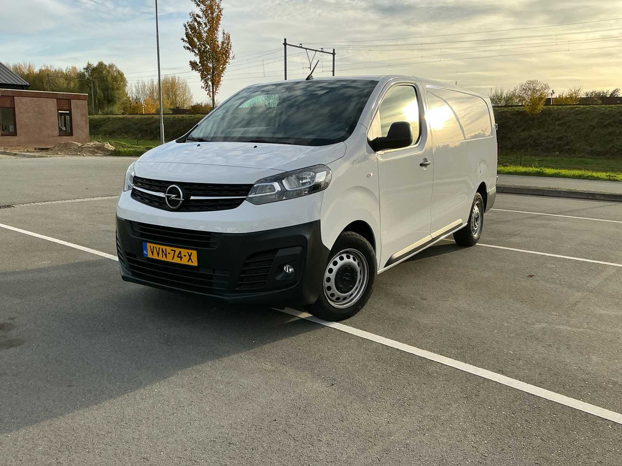 OPEL VIVARO 2.0 145 S&S L3 - 小型货车:图1 OPEL VIVARO 2.0 145 S&S L3 - 小型货车:图1