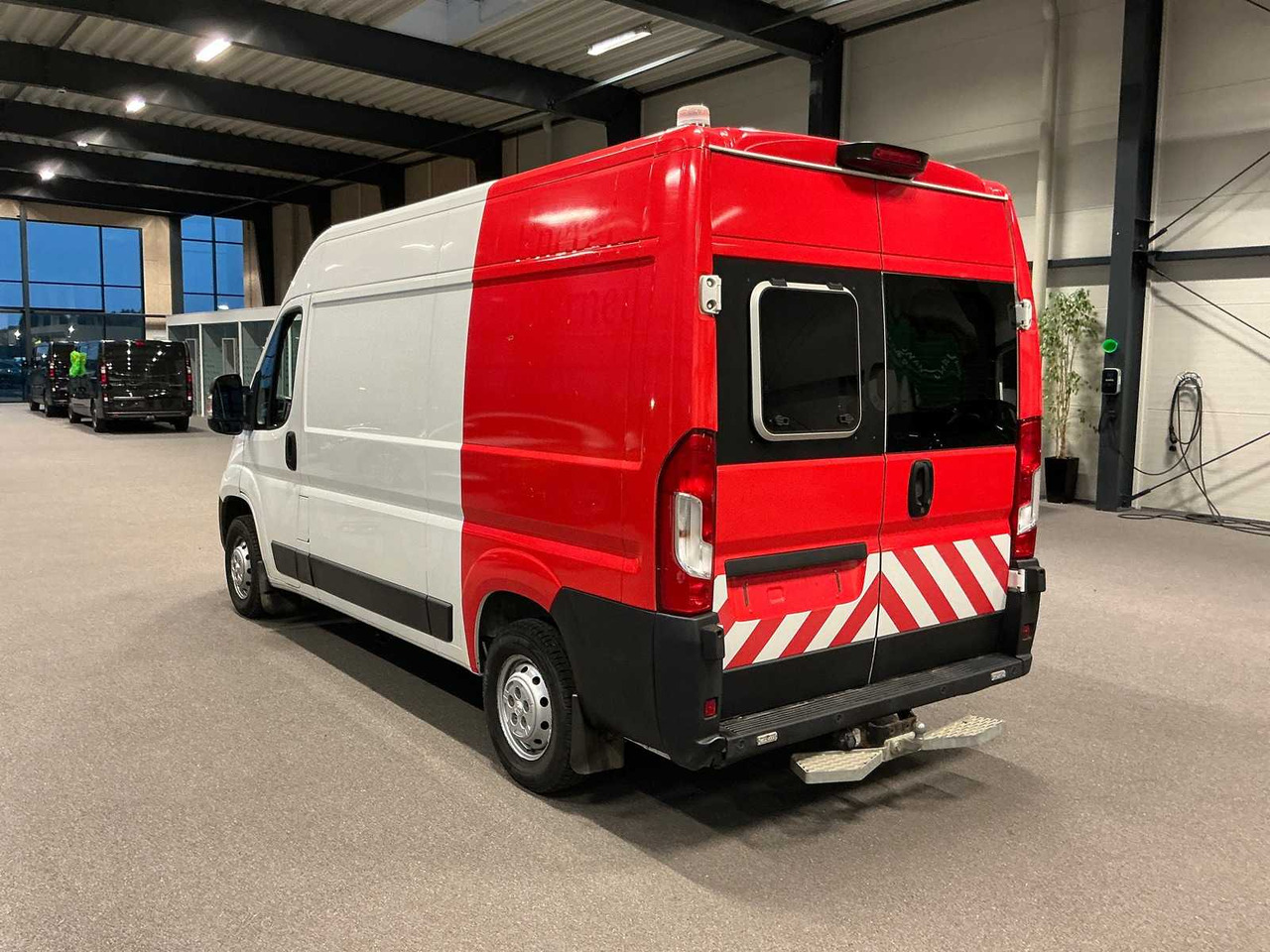PEUGEOT BOXER | 2.2 BLUEHDI | 330 L2H2 | 140 HP | 2020 - 小型货车:图3 PEUGEOT BOXER | 2.2 BLUEHDI | 330 L2H2 | 140 HP | 2020 - 小型货车:图3