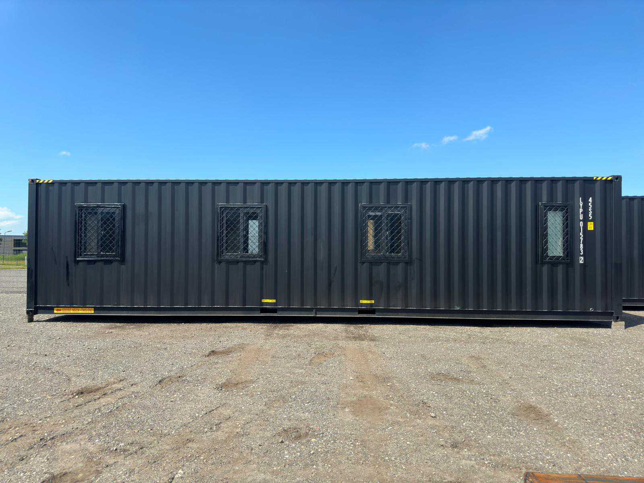 Rhino-Cross-Containers 1 Deur en 3 Ramen Zwart - 建筑集装箱:图4 Rhino-Cross-Containers 1 Deur en 3 Ramen Zwart - 建筑集装箱:图4