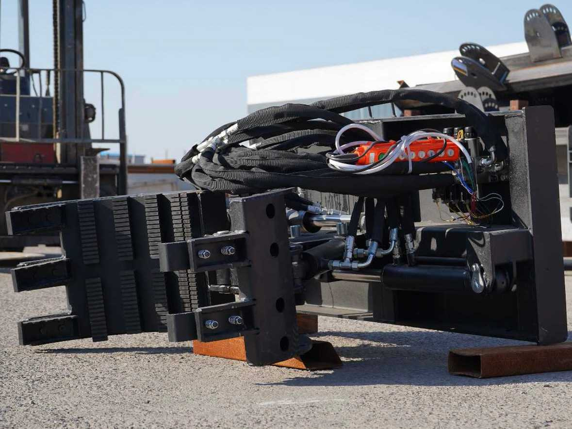 Rhino-cross Grapple claw - 附件 适用于 建筑机械:图1 Rhino-cross Grapple claw - 附件 适用于 建筑机械:图1