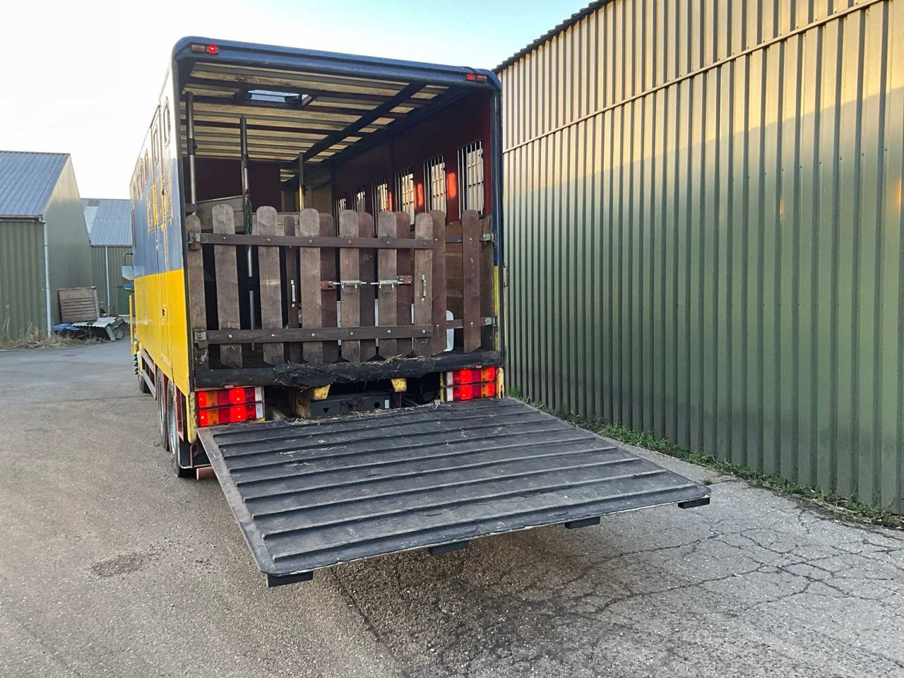 SCANIA - TORPEDO - T 113 H 320- AUTOMATIC - TRUCK - 1996 - 卡车:图5 SCANIA - TORPEDO - T 113 H 320- AUTOMATIC - TRUCK - 1996 - 卡车:图5