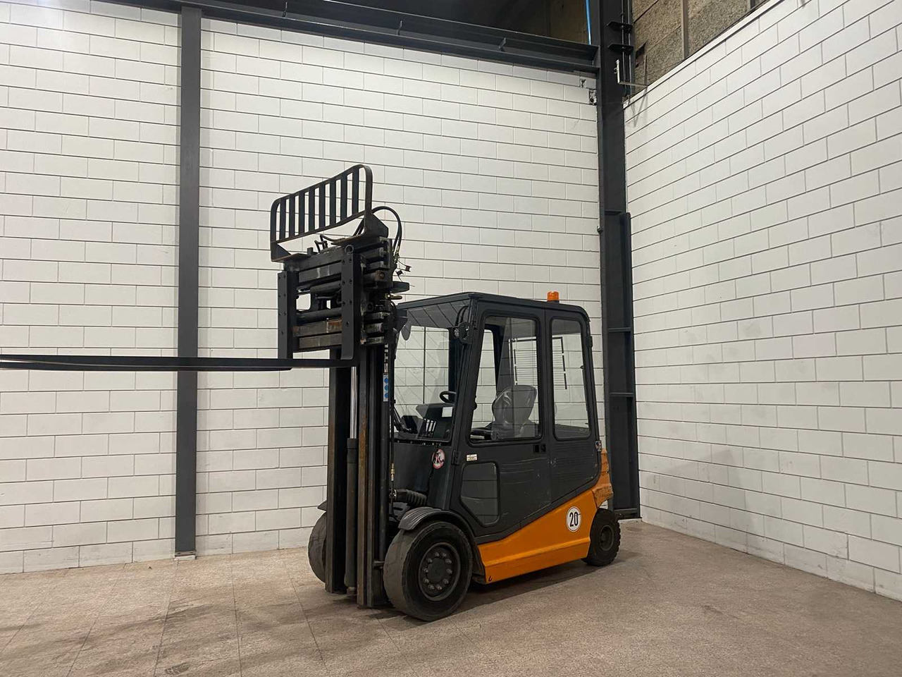STILL - R60-40 - FORKLIFT - SIDE-SHIFT - FORK SETTER - 叉车:图1 STILL - R60-40 - FORKLIFT - SIDE-SHIFT - FORK SETTER - 叉车:图1
