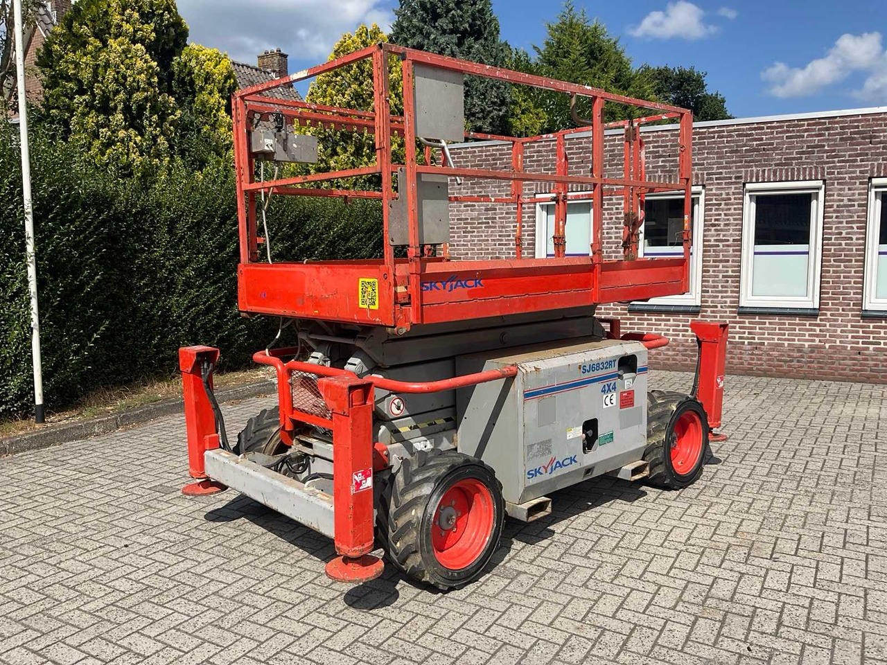 Sky jack Sj 6832 rt - 空中平台:图2 Sky jack Sj 6832 rt - 空中平台:图2