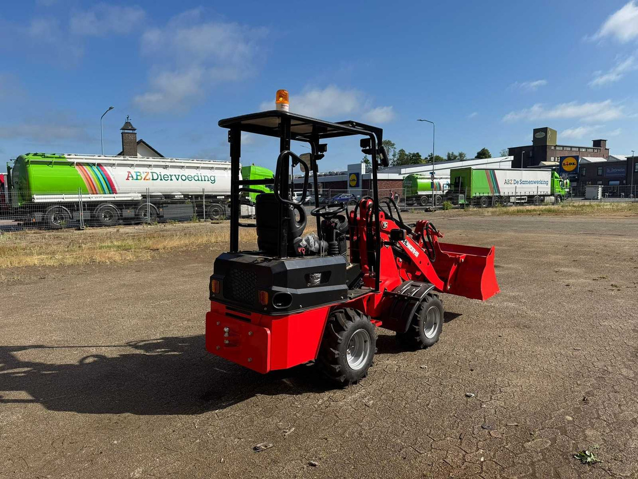 Stahlworks 2024 STAHLWORKS R906 SHOVEL - 轮式装载机:图3 Stahlworks 2024 STAHLWORKS R906 SHOVEL - 轮式装载机:图3