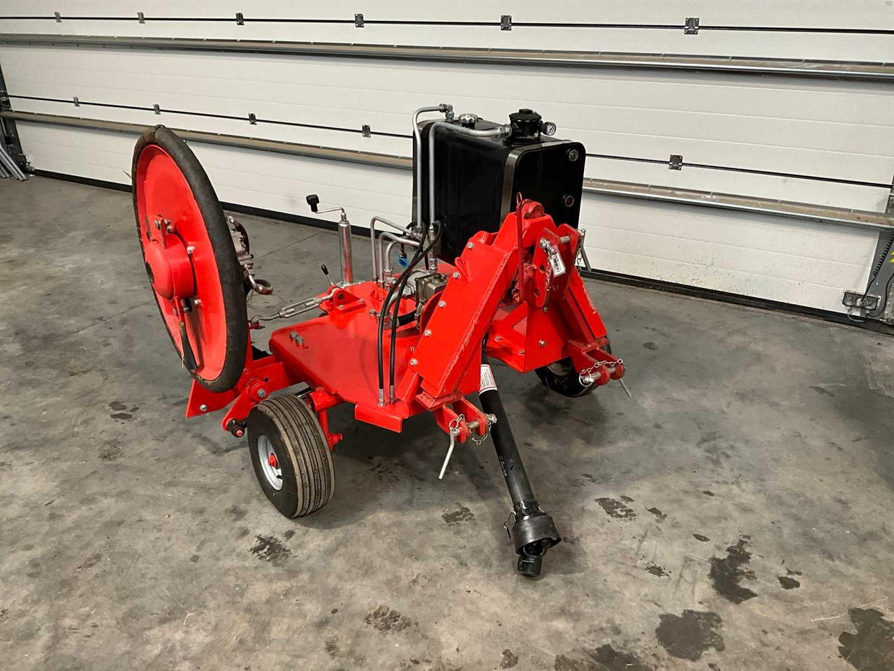 Trailed pole mower - 甩刀式割草机/ 表土疏松机:图1 Trailed pole mower - 甩刀式割草机/ 表土疏松机:图1