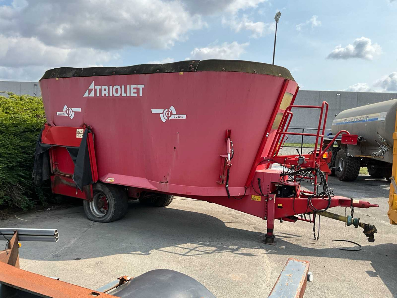 Trioliet SM-2-24L-ZK - 饲料搅拌车:图3 Trioliet SM-2-24L-ZK - 饲料搅拌车:图3