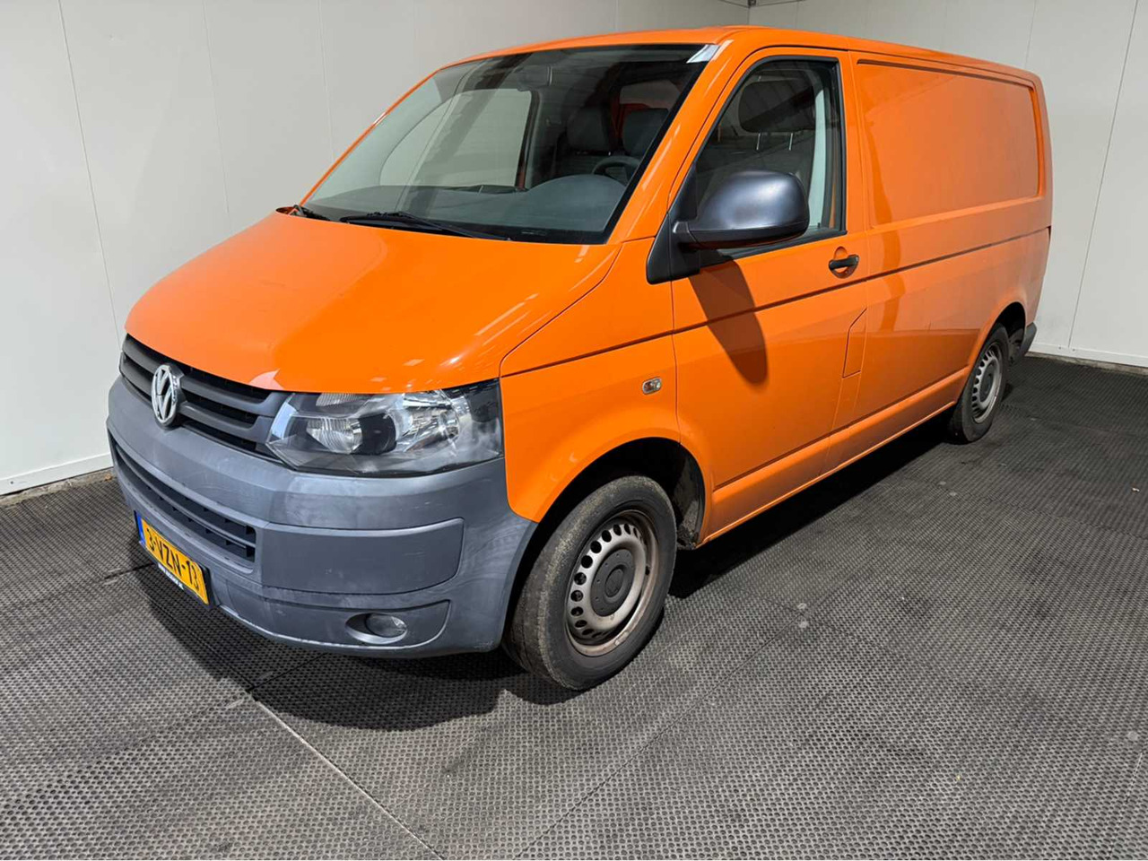 VOLKSWAGEN - TRANSPORTER - 2.0 84 HP - COMMERCIAL VEHICLE - 2012 - 小型货车:图2 VOLKSWAGEN - TRANSPORTER - 2.0 84 HP - COMMERCIAL VEHICLE - 2012 - 小型货车:图2