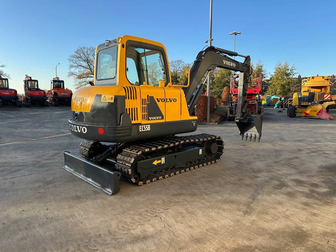 VOLVO - 2012 - EC55B - MIDI EXCAVATOR - 挖掘机:图4 VOLVO - 2012 - EC55B - MIDI EXCAVATOR - 挖掘机:图4