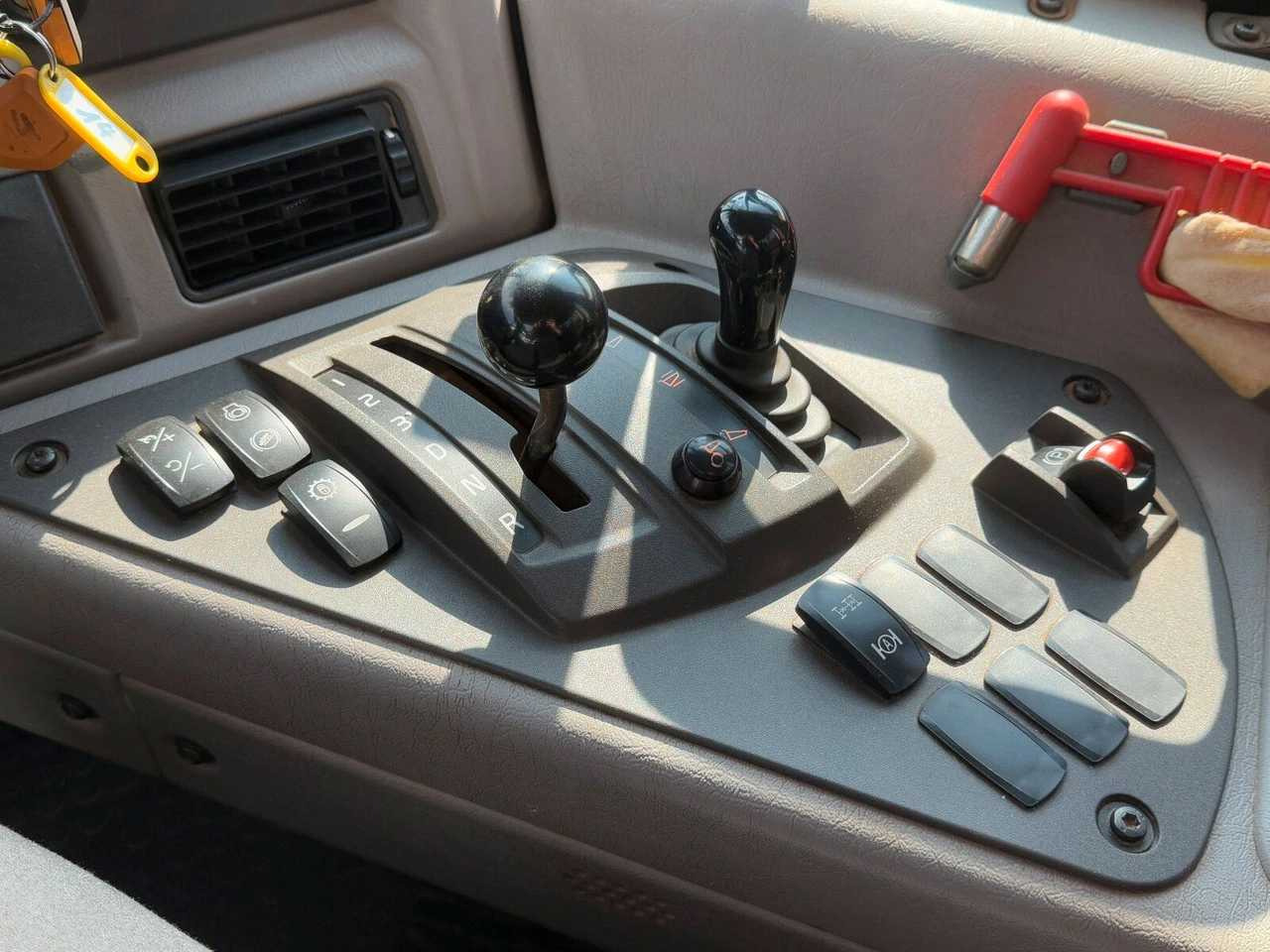 VOLVO - 2021 - A25G - DUMPER - 小型自卸车:图4 VOLVO - 2021 - A25G - DUMPER - 小型自卸车:图4