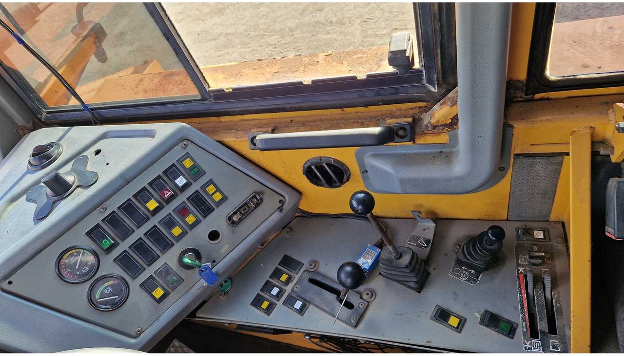 小型自卸车 VOLVO - A35C - DUMPER TRUCK - 2000:图45 小型自卸车 VOLVO - A35C - DUMPER TRUCK - 2000:图45