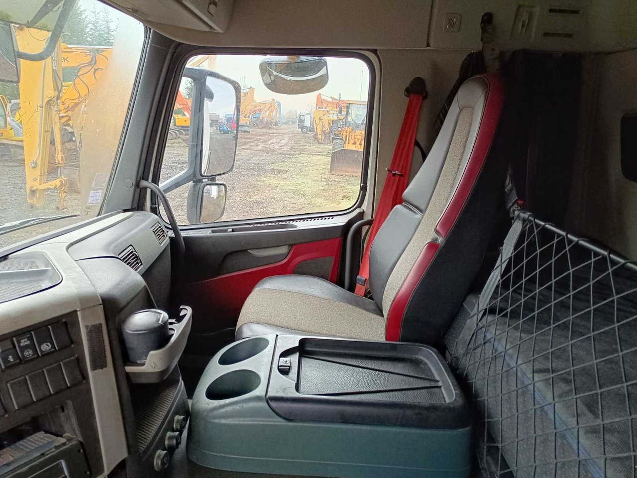 VOLVO FM 450 TRUCK - 卡车:图3 VOLVO FM 450 TRUCK - 卡车:图3