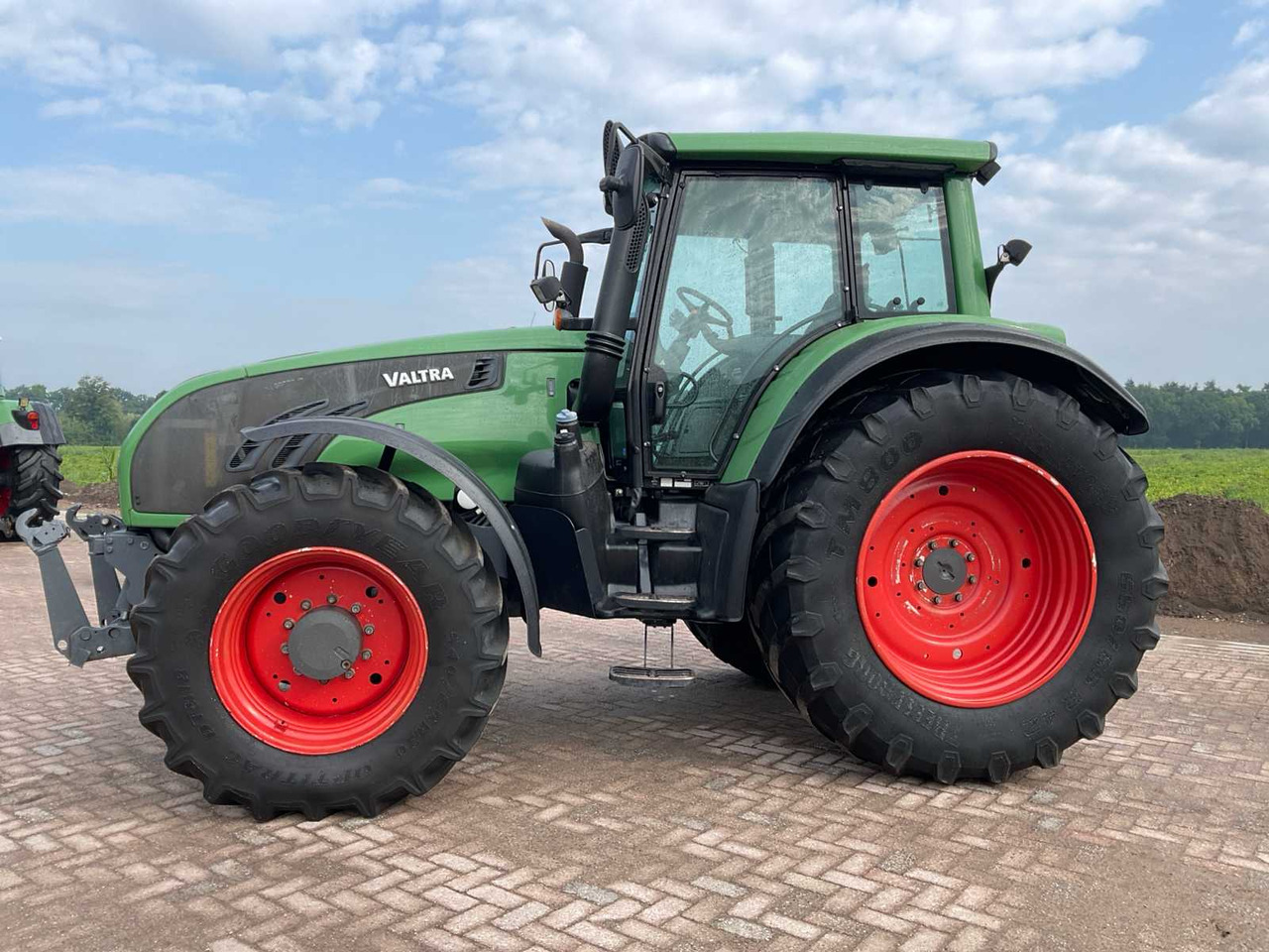 Valtra T163e - 拖拉机:图3 Valtra T163e - 拖拉机:图3