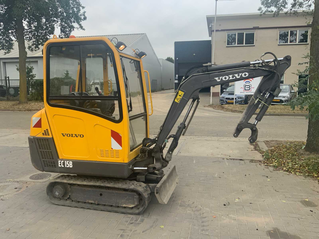 Volvo 2005 VOLVO EC15B XR MINI EXCAVATOR WITH CW05 QUICK COUPLER AND 3 EXCAVATOR BUCKETS - 小型挖掘机:图5 Volvo 2005 VOLVO EC15B XR MINI EXCAVATOR WITH CW05 QUICK COUPLER AND 3 EXCAVATOR BUCKETS - 小型挖掘机:图5
