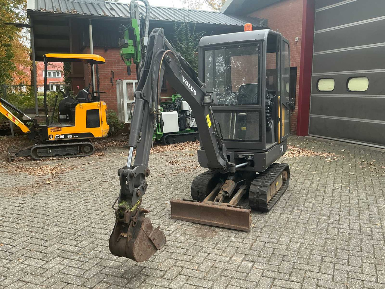 Volvo 2015 VOLVO EC-18D MINI EXCAVATOR - 小型挖掘机:图2 Volvo 2015 VOLVO EC-18D MINI EXCAVATOR - 小型挖掘机:图2