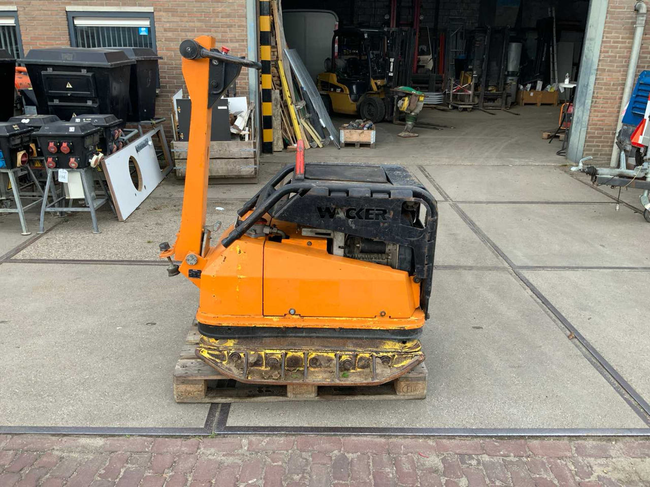 Wacker Neuson DPU 100-70 - 振动板:图1 Wacker Neuson DPU 100-70 - 振动板:图1