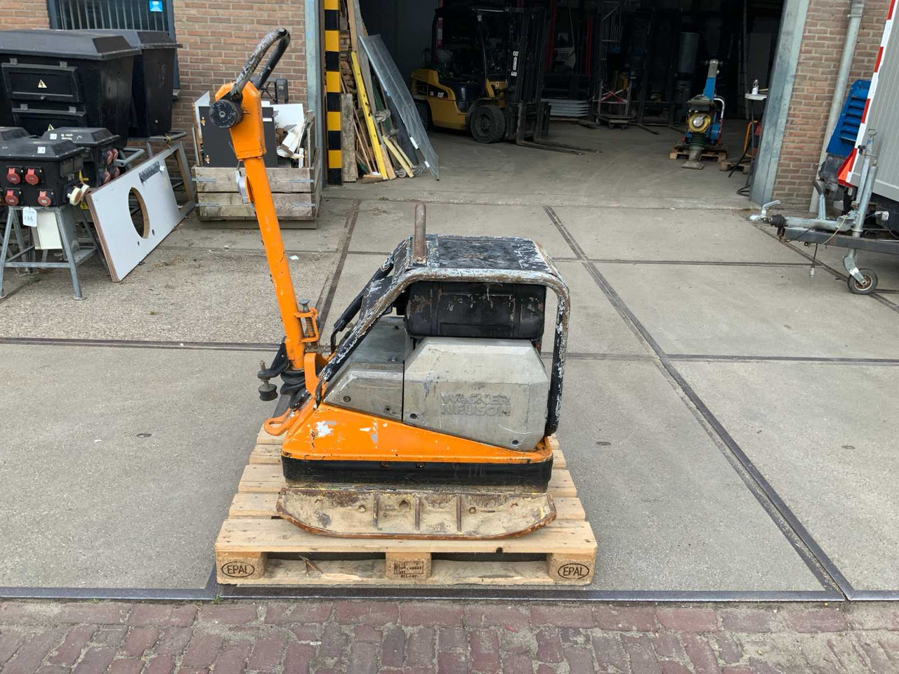 Wacker Neuson DPU6055 - 振动板:图1 Wacker Neuson DPU6055 - 振动板:图1