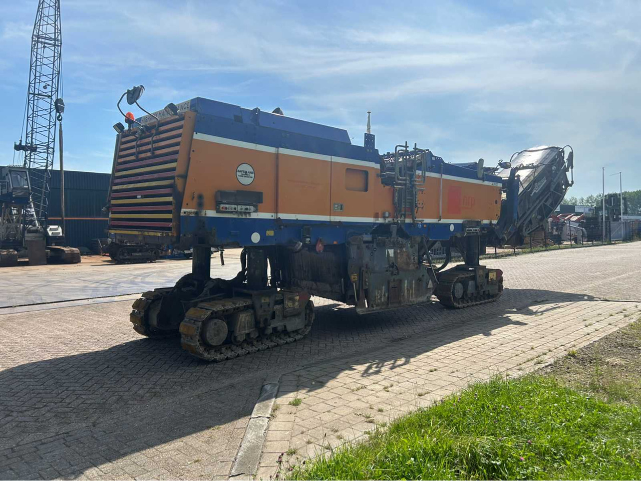 Wirtgen W2200 - 冷铣刨机:图5 Wirtgen W2200 - 冷铣刨机:图5