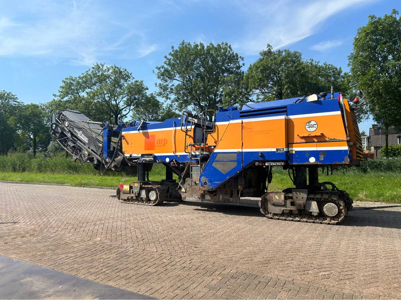 Wirtgen W2200 - 冷铣刨机:图3 Wirtgen W2200 - 冷铣刨机:图3