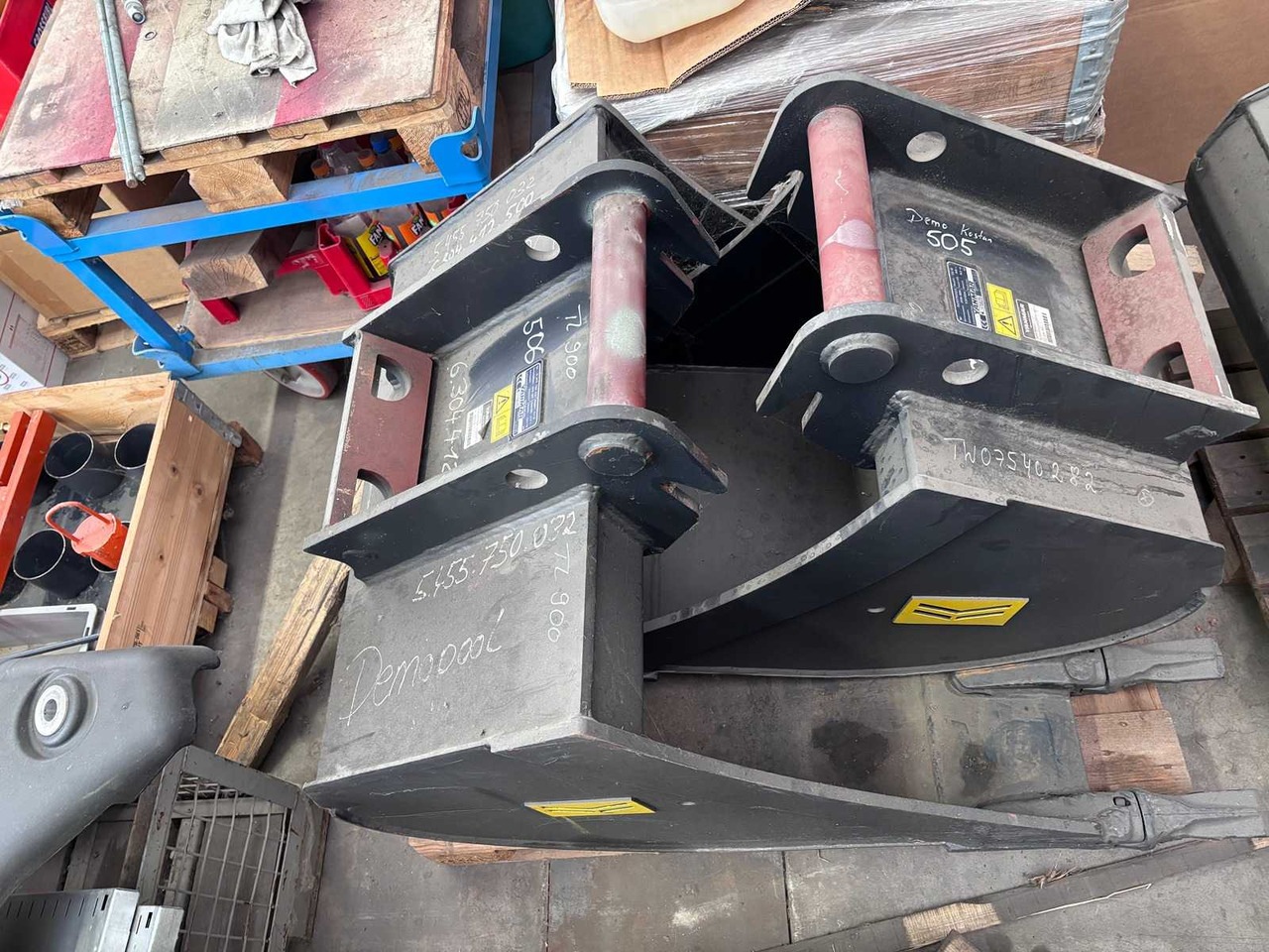 YANMAR - SW08 - TYPE4.5 - 2018 - LOW SPOON 900MM - 408 LITRES - 轮式装载机:图1 YANMAR - SW08 - TYPE4.5 - 2018 - LOW SPOON 900MM - 408 LITRES - 轮式装载机:图1