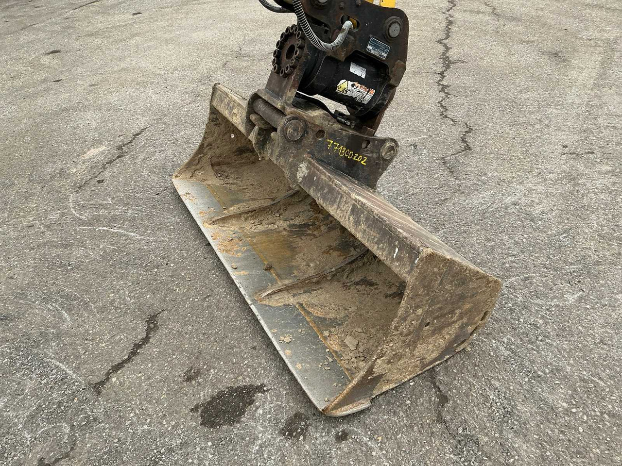 履带式挖掘机 Yanmar SV100-2A:图17 履带式挖掘机 Yanmar SV100-2A:图17