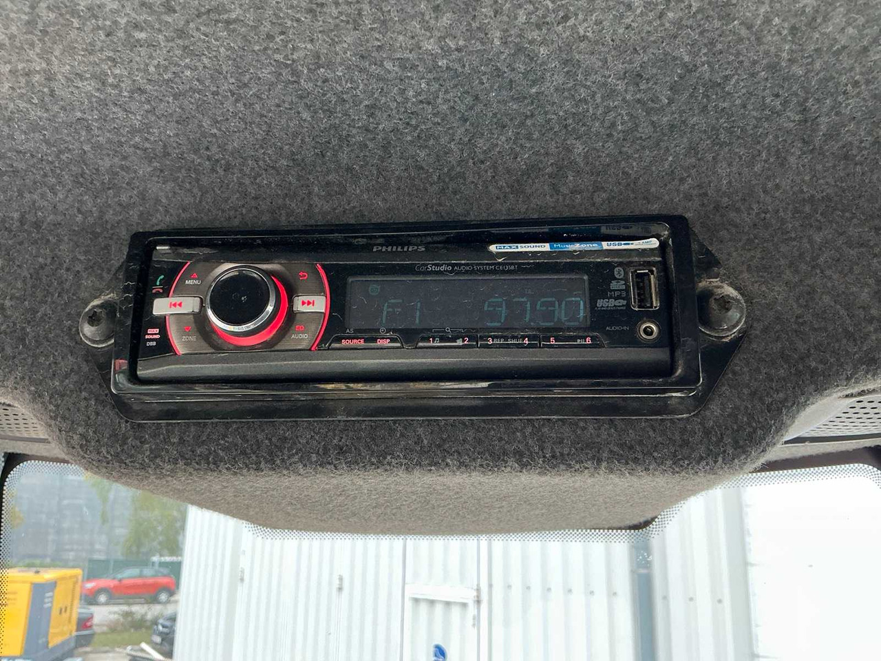 履带式挖掘机 Yanmar SV100-2A:图43 履带式挖掘机 Yanmar SV100-2A:图43