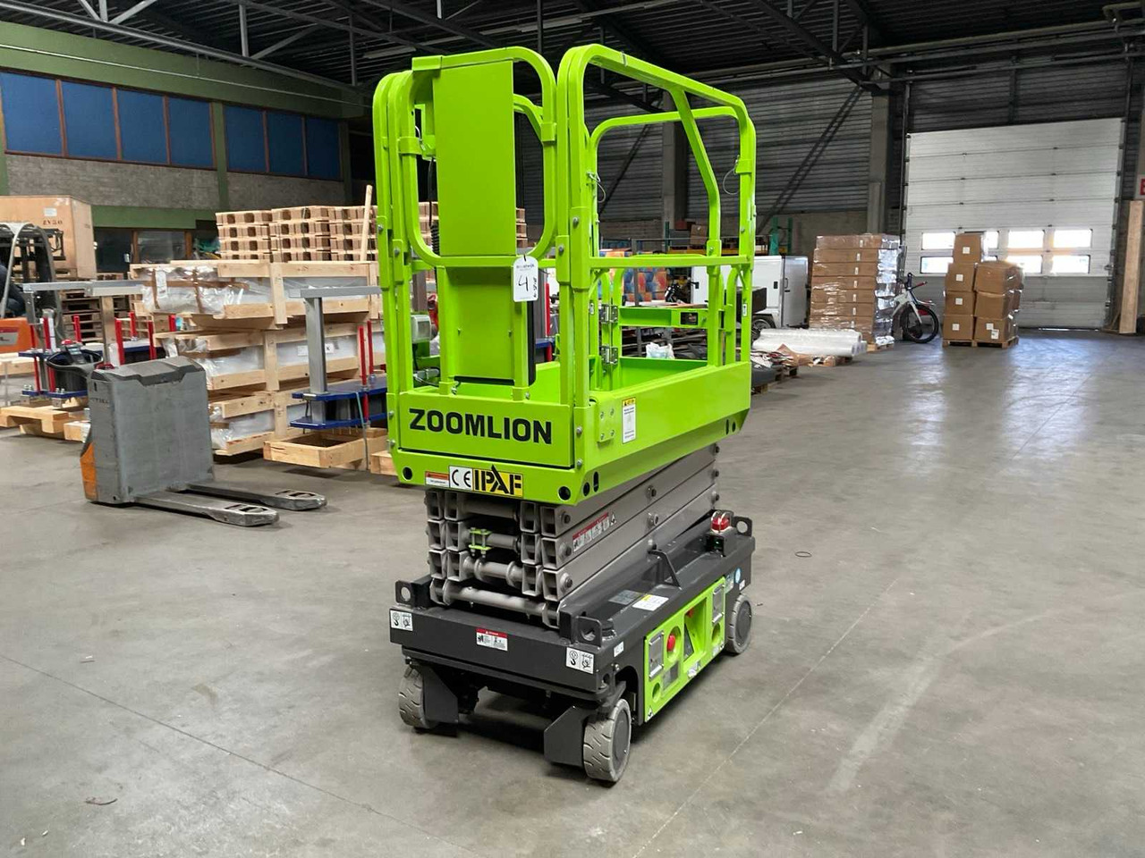 Zoomlion ZS0407DC-LI - 空中平台:图3 Zoomlion ZS0407DC-LI - 空中平台:图3