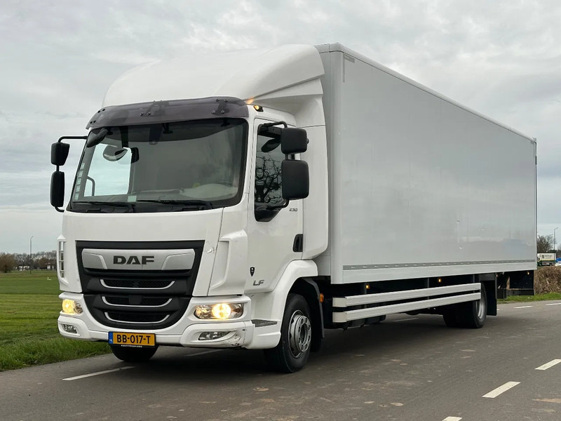 DAF LF 230 LF230.12 EURO6. 2018. 880x247x233 - 厢式卡车:图1 DAF LF 230 LF230.12 EURO6. 2018. 880x247x233 - 厢式卡车:图1